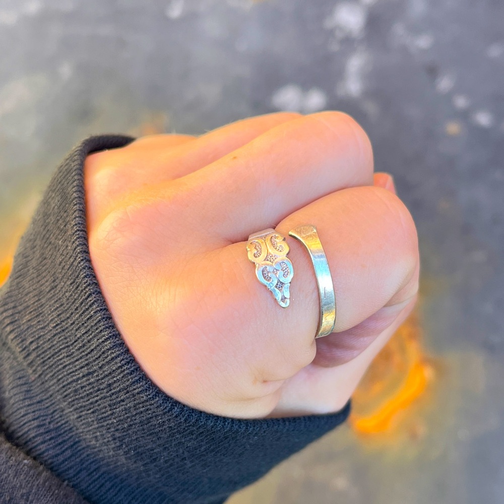 2/$40 🌸 VTG Sterling Silver Spoon Ring - Picture 3 of 11